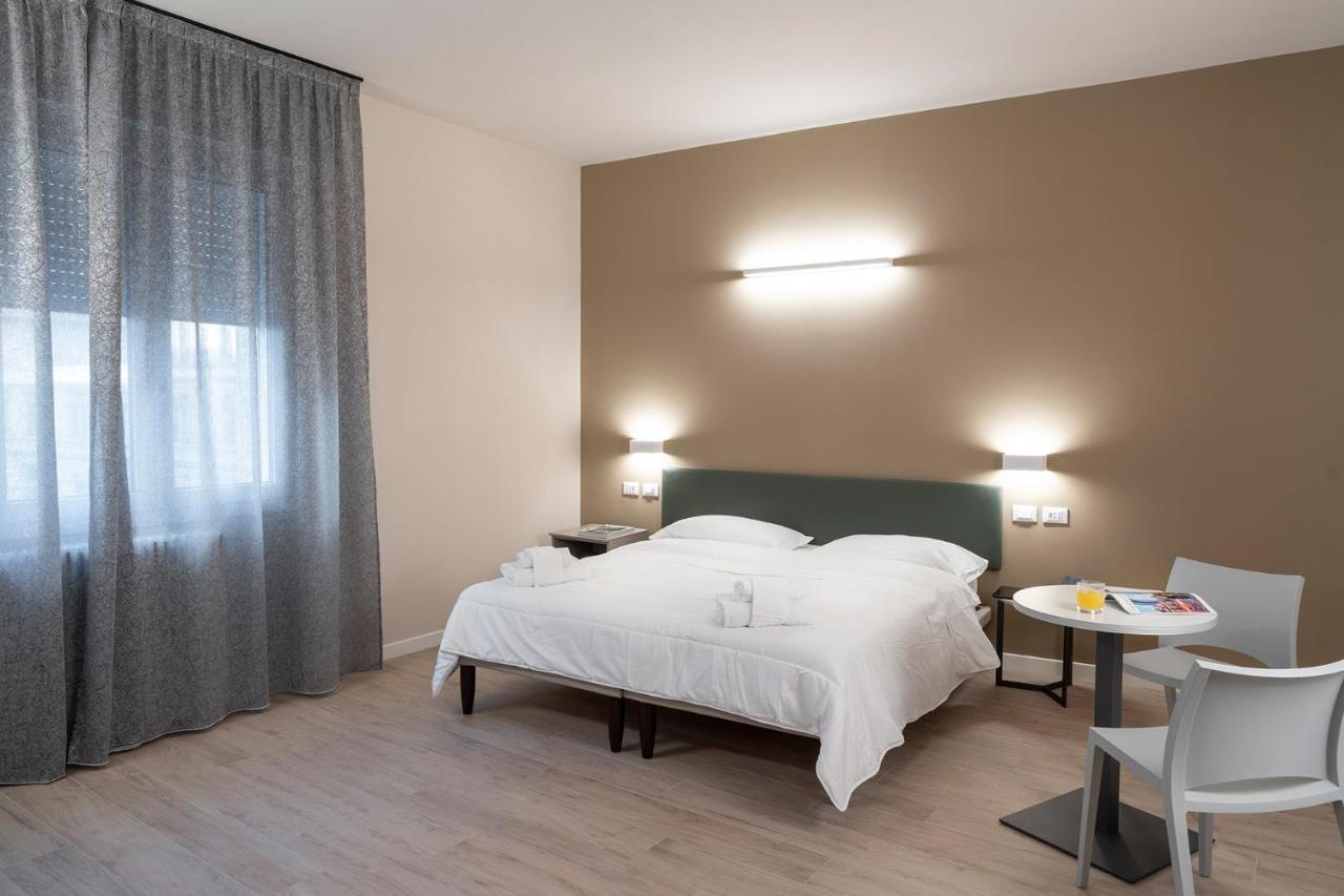 Astoria Comfort Rooms Bolonia Zewnętrze zdjęcie